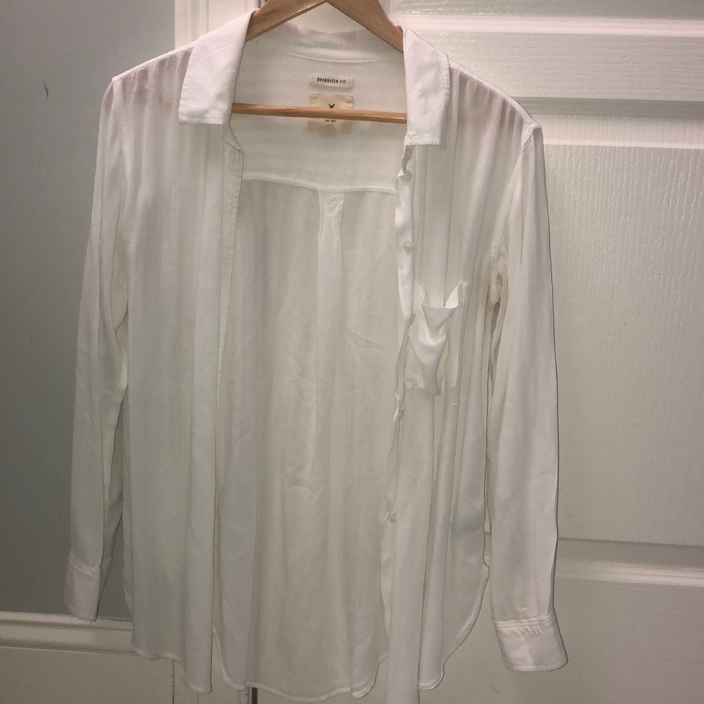 American Eagle White Button up